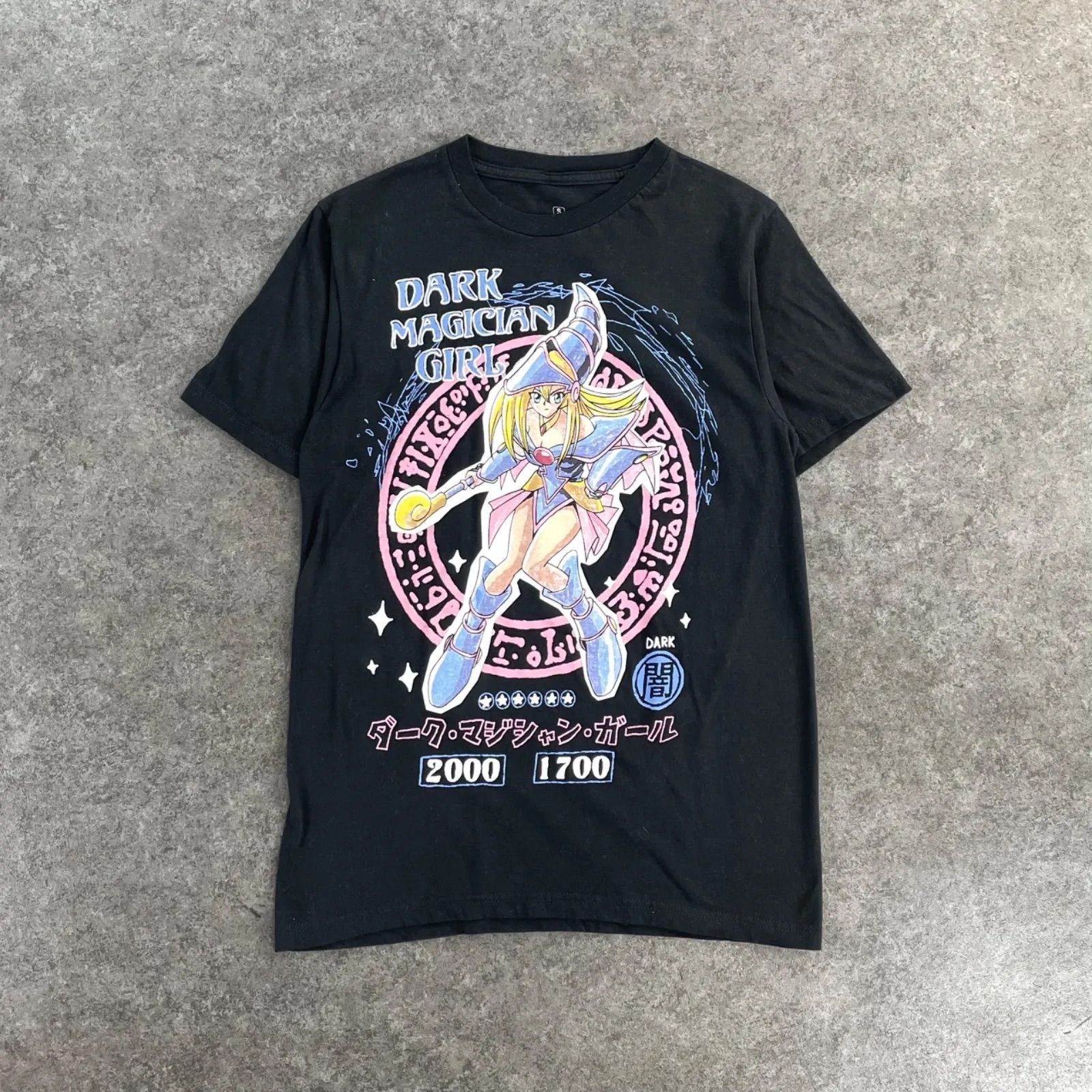 Yu-Gi-Oh! 遊☆戯☆王 ダーク マジシャン ガール 半袖 Tシャツ グラフィック プリント ブラック フェード