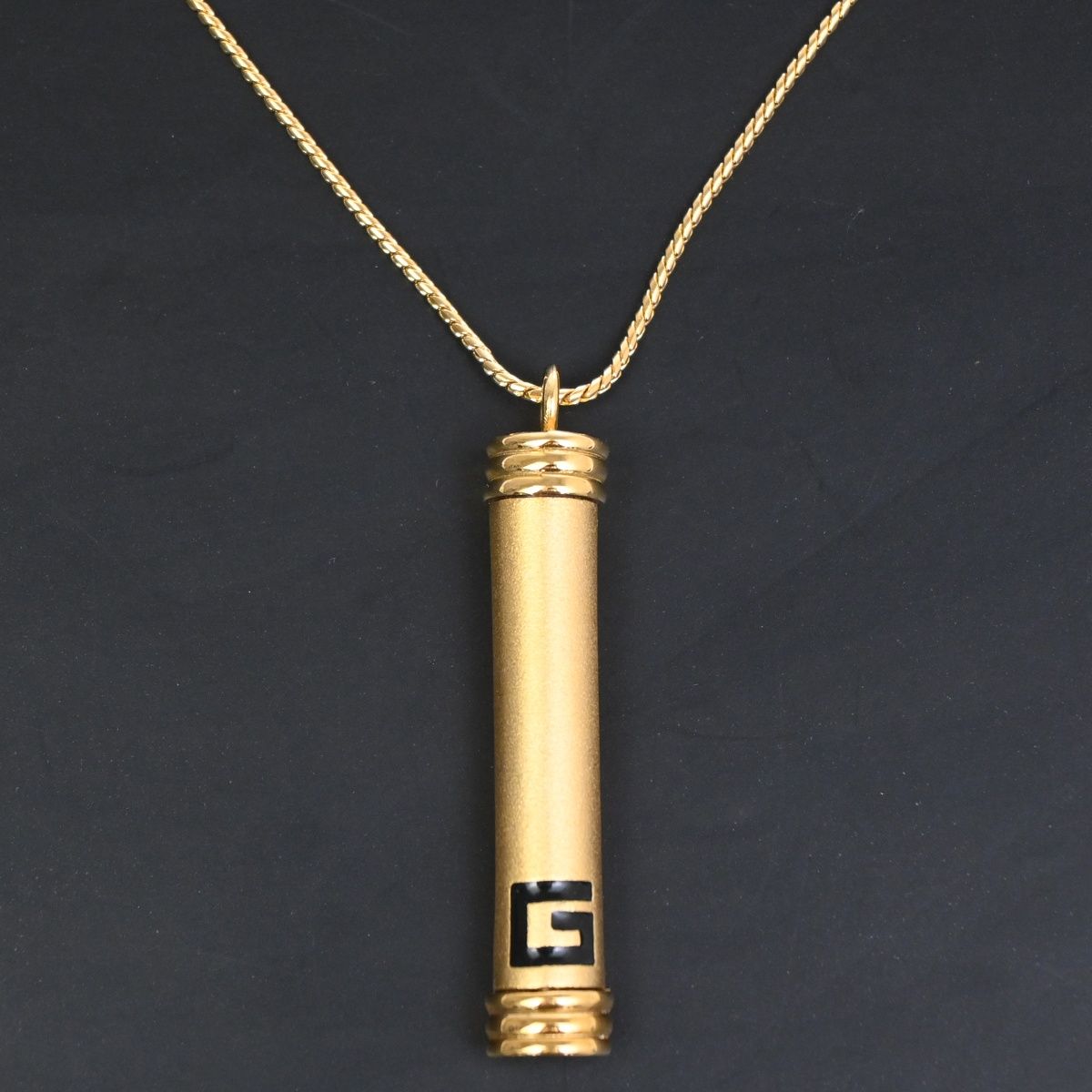 GIVENCHY ジバンシー ネックレス 笛 ゴールド 08BS449