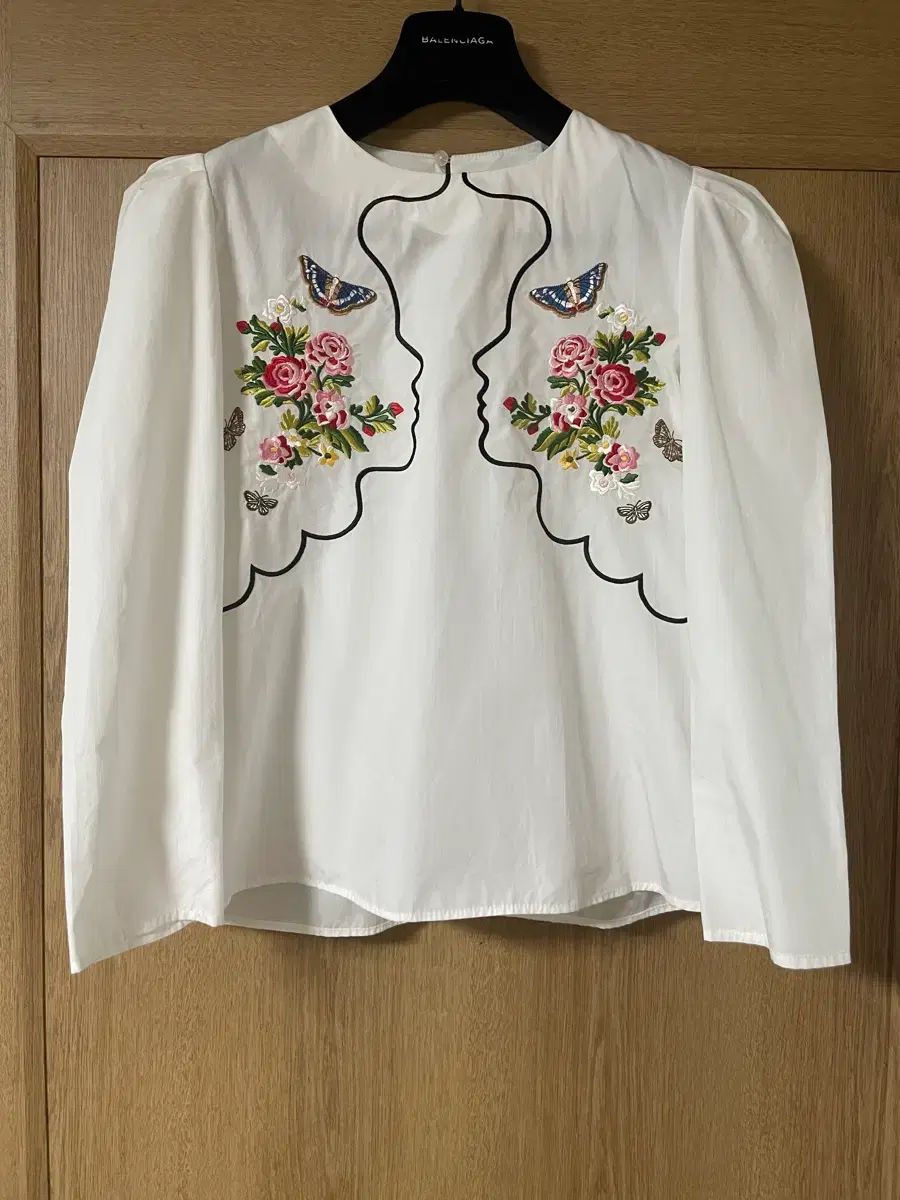 VIVETTA 刺繍ブラウス 38