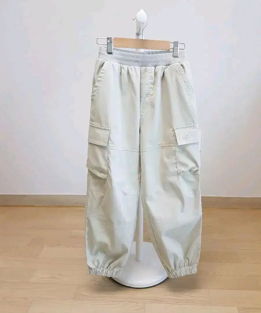 ニューバランスキッズ カーゴパンツ 140