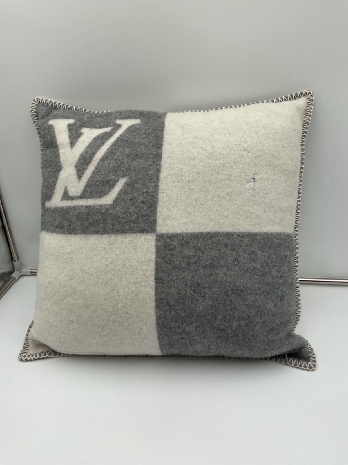 HA2075 ルイヴィトン LV チェックメイト クッション クッサン 枕