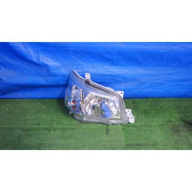 サンバー EBD-S331B 右ヘッドライト