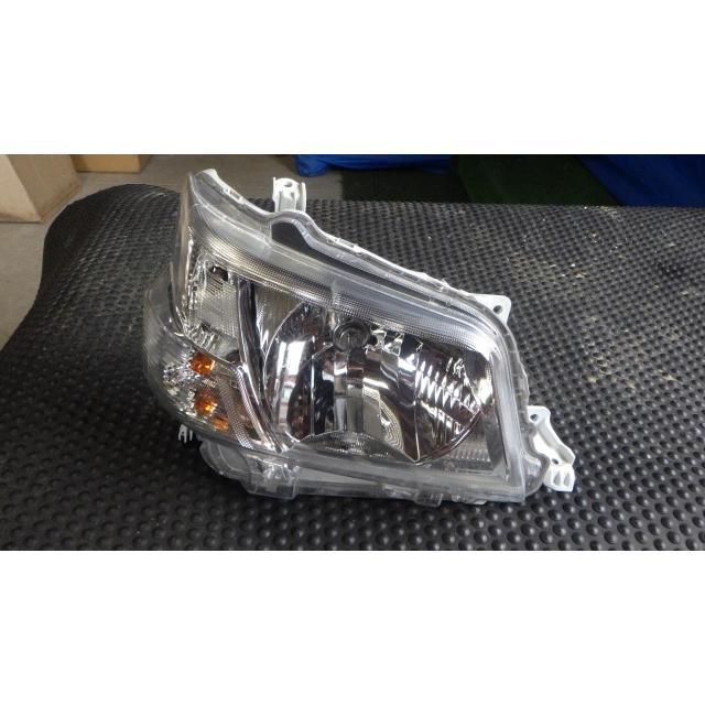 ハイゼット EBD-S331V 右ヘッドライト