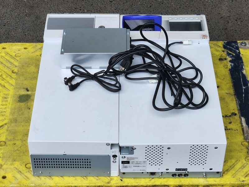 新紙幣新・500円硬貨対応 GLORY 自動釣銭機 RT-300 RAD-300 鍵一式