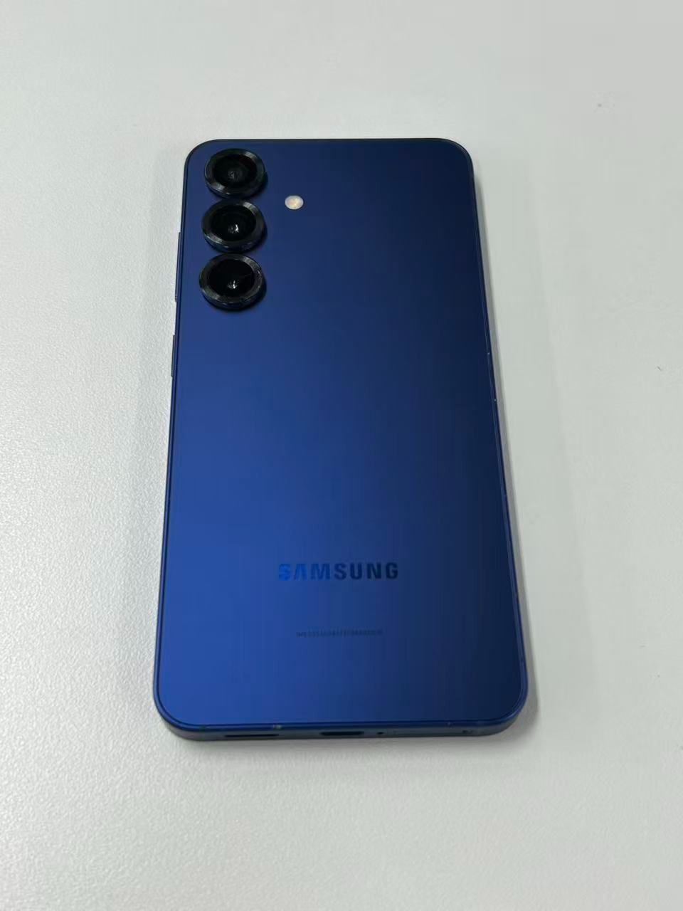 【ジャンク品】Galaxy S25 SM-S931Z ネイビー