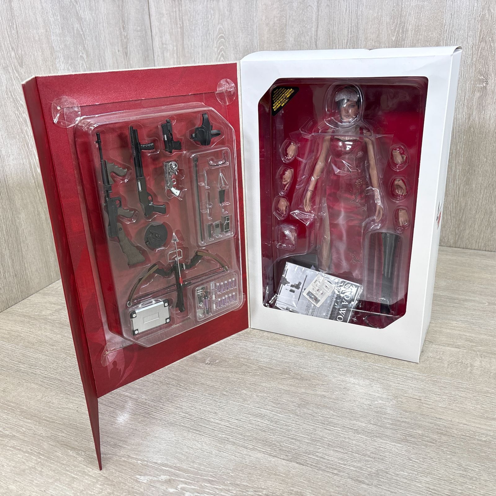 ホットトイズ バイオハザード4 エイダ・ウォン 1/6スケール フィギュア