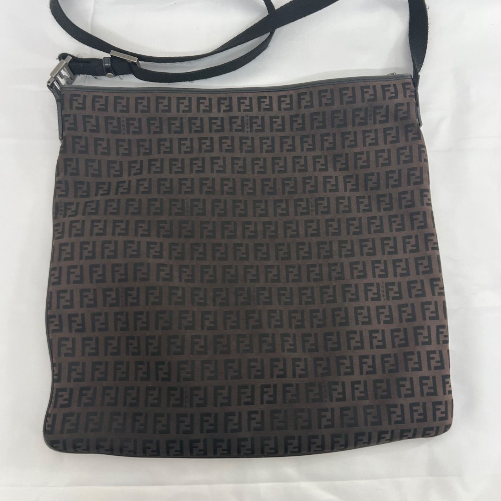 FENDI フェンディ ズッカ柄 ショルダーバッグ ブラウン キャンバス 
