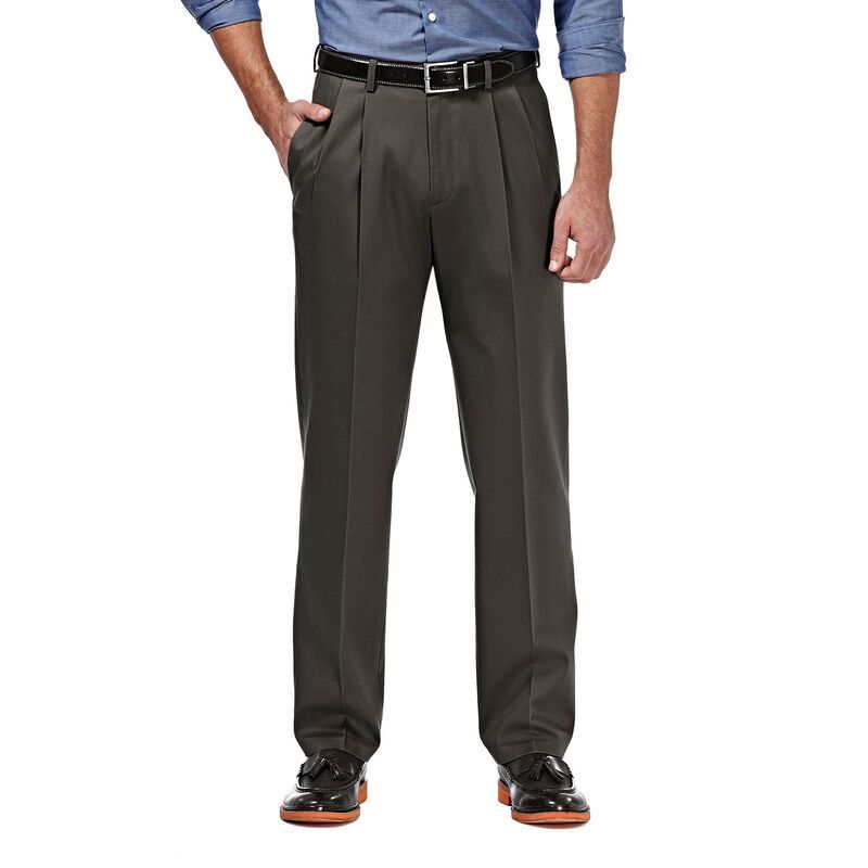 ハガー メンズ ボトムス カジュアルパンツ プリーツ Men s Haggar Premium NoIron Khaki Stretch ClassicFit Pleated Expandable W
