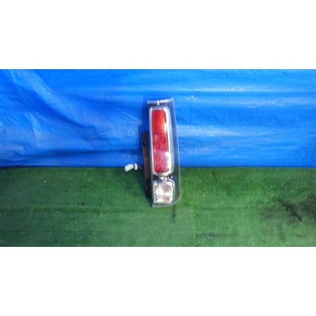 スペーシア DAA-MK53S 右テールランプ