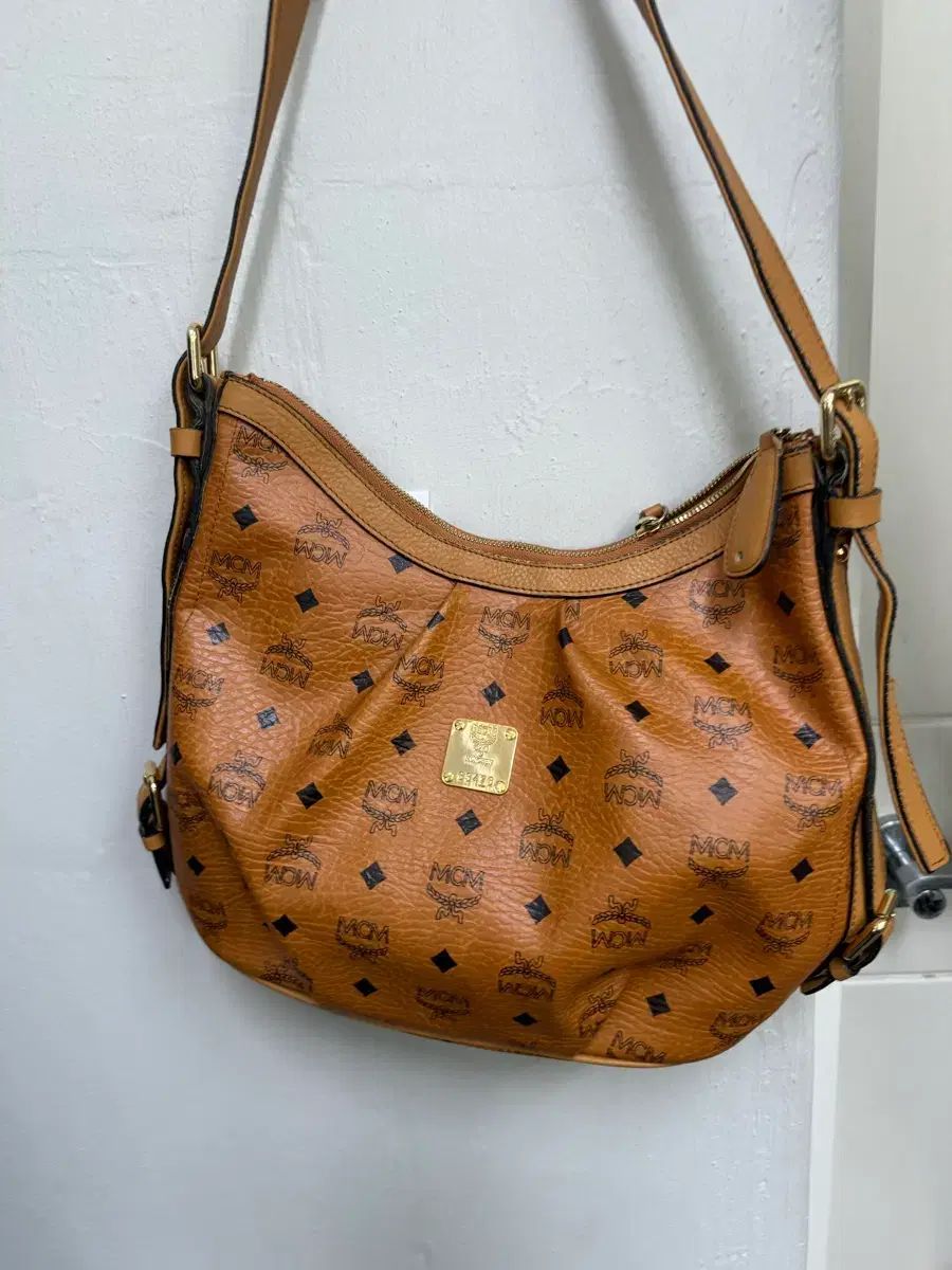 MCM エム シー エム HOBO BAG ショルダーバッグ