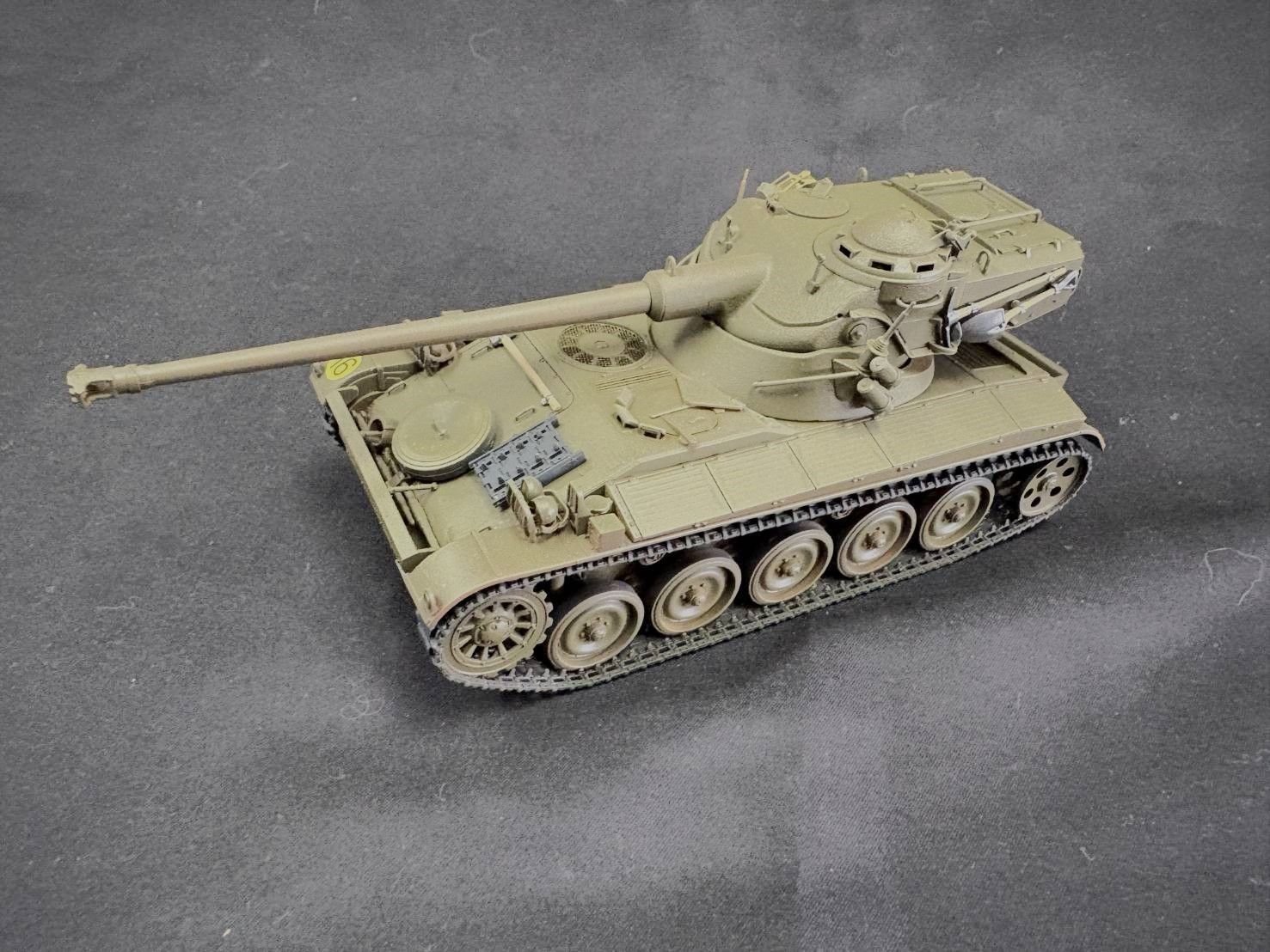 タミヤ製　フランス軍AMX-13　塗装済み完成品 9,472円