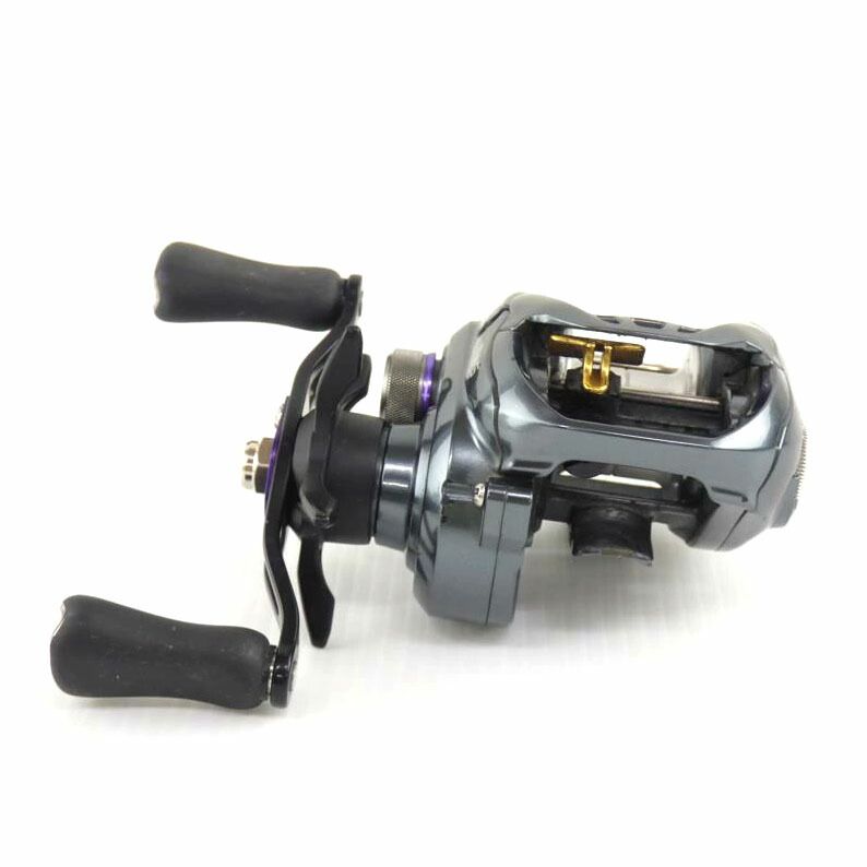 Daiwa ベイトリール 17TATULA SV TW 8.1 Bランク 64