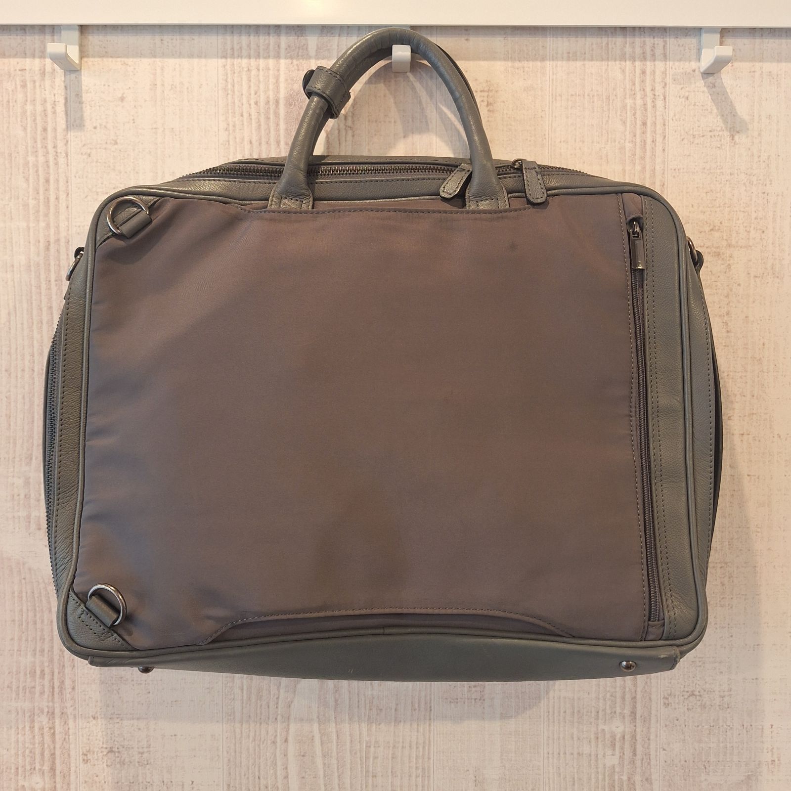 ultima Tokyo ウルティマトーキョー ビジネスバッグ グレー ブリーフ 