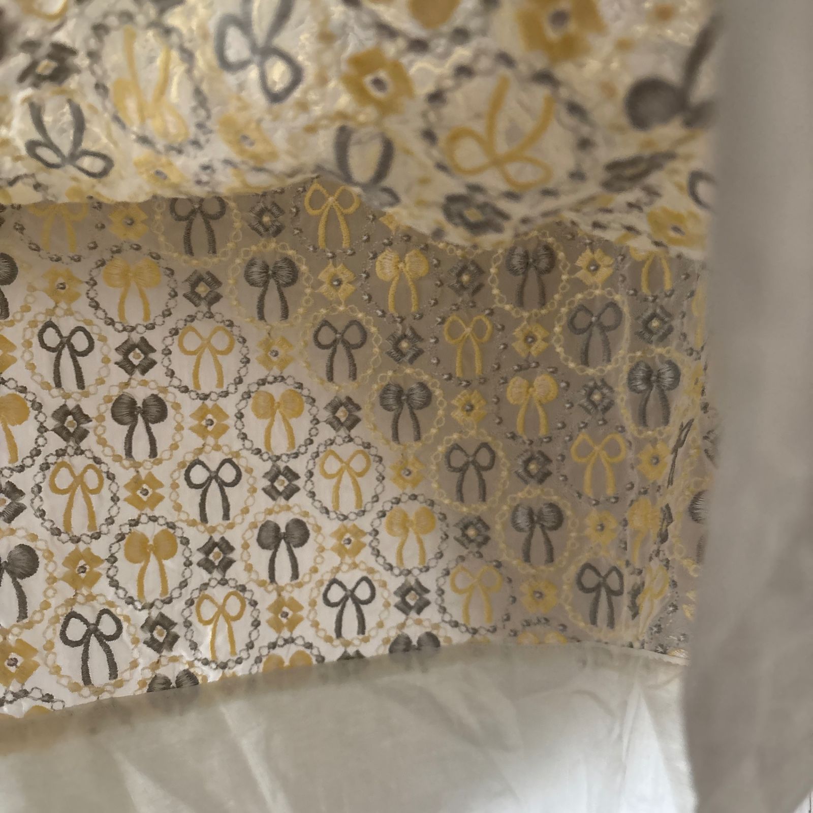 B ネセセア nesessaire 刺繍 半袖 ブラウス シャツ トップス