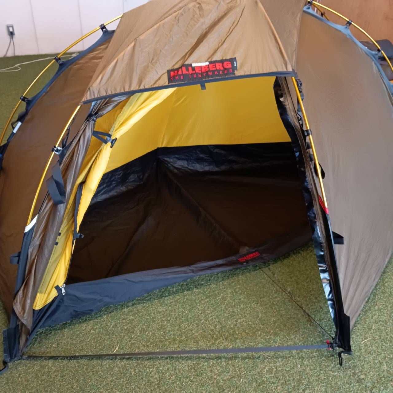 HILLEBERG(ヒルバーグ) SOULO ソウロ(サンド)、フットプリント付き
