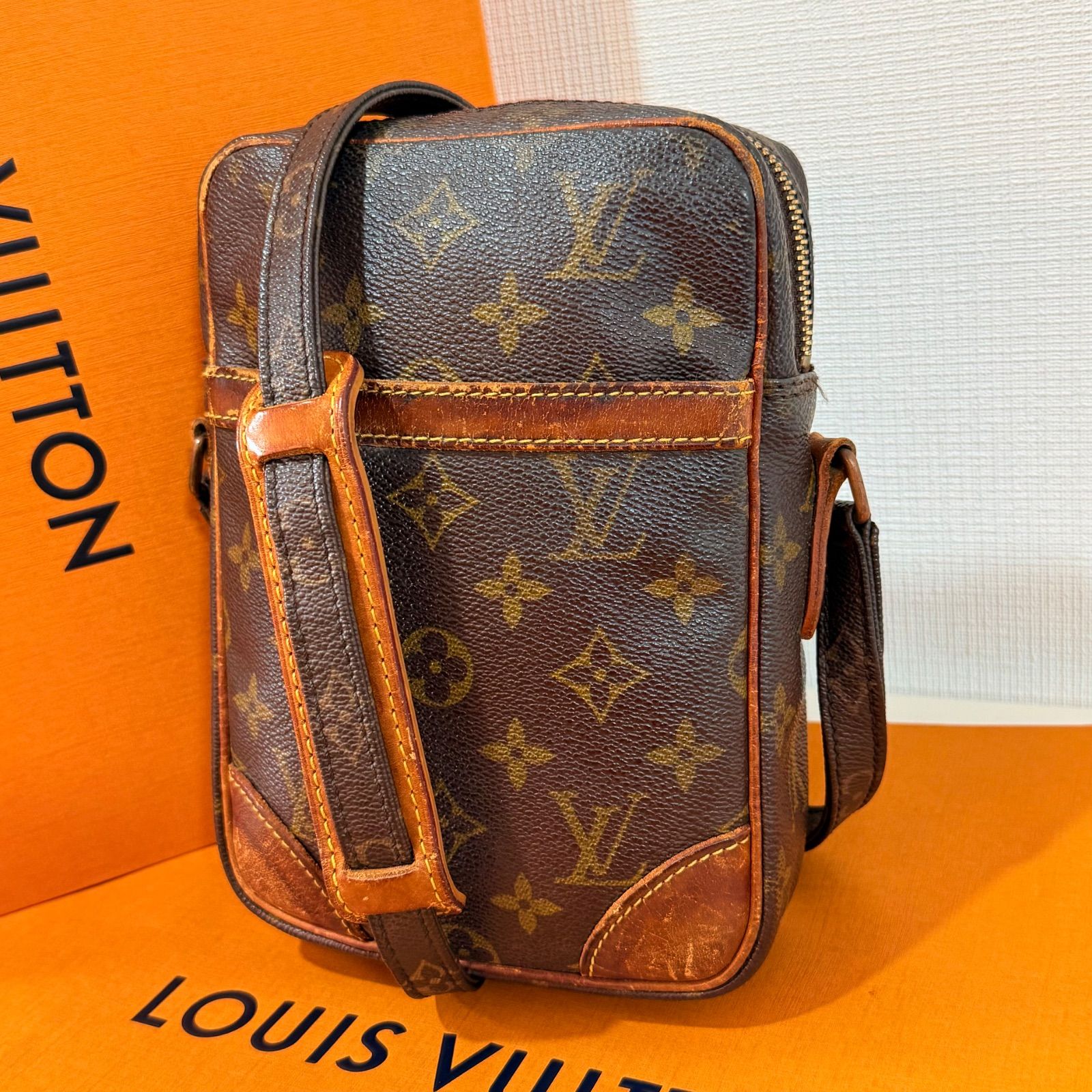 LOUIS VUITTON ルイヴィトン モノグラム ダヌーブ バッグ 美品