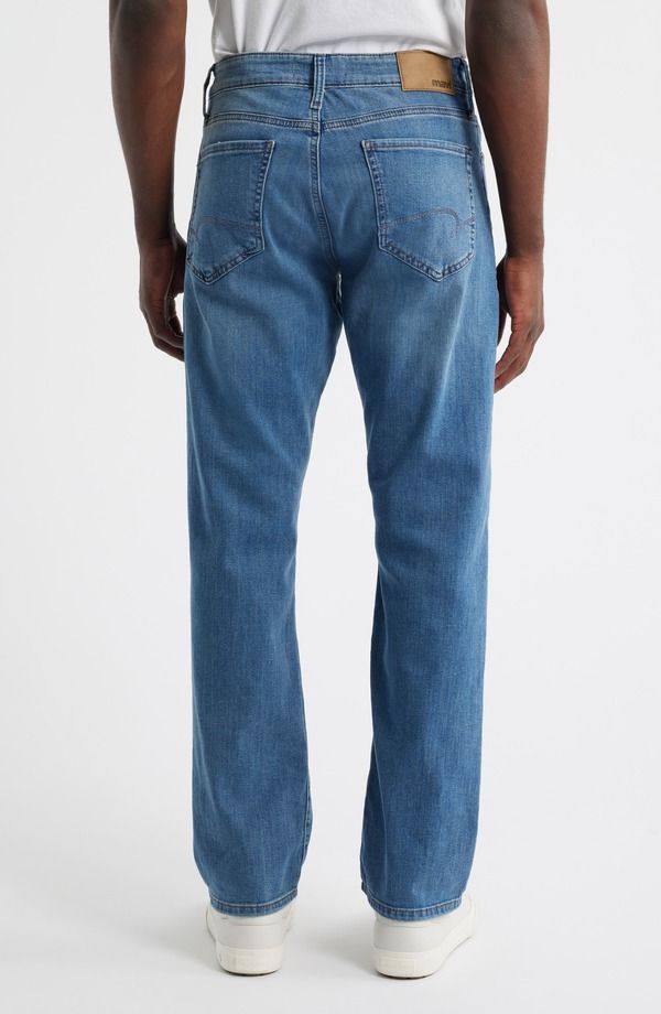 マーヴィ ジーンズ メンズ ボトムス デニムパンツ ストレート Mavi Jeans Matt Relaxed Straight Leg Jeans Light Blue Williamsburg ブ