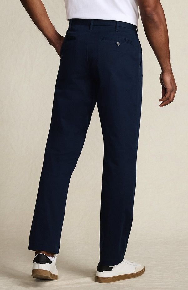 ランズエンド メンズ ボトムス カジュアルパンツ Lands End Travel Kit Comfort Waist Athletic Fit Chino Pant Radiant Navy ネイビ
