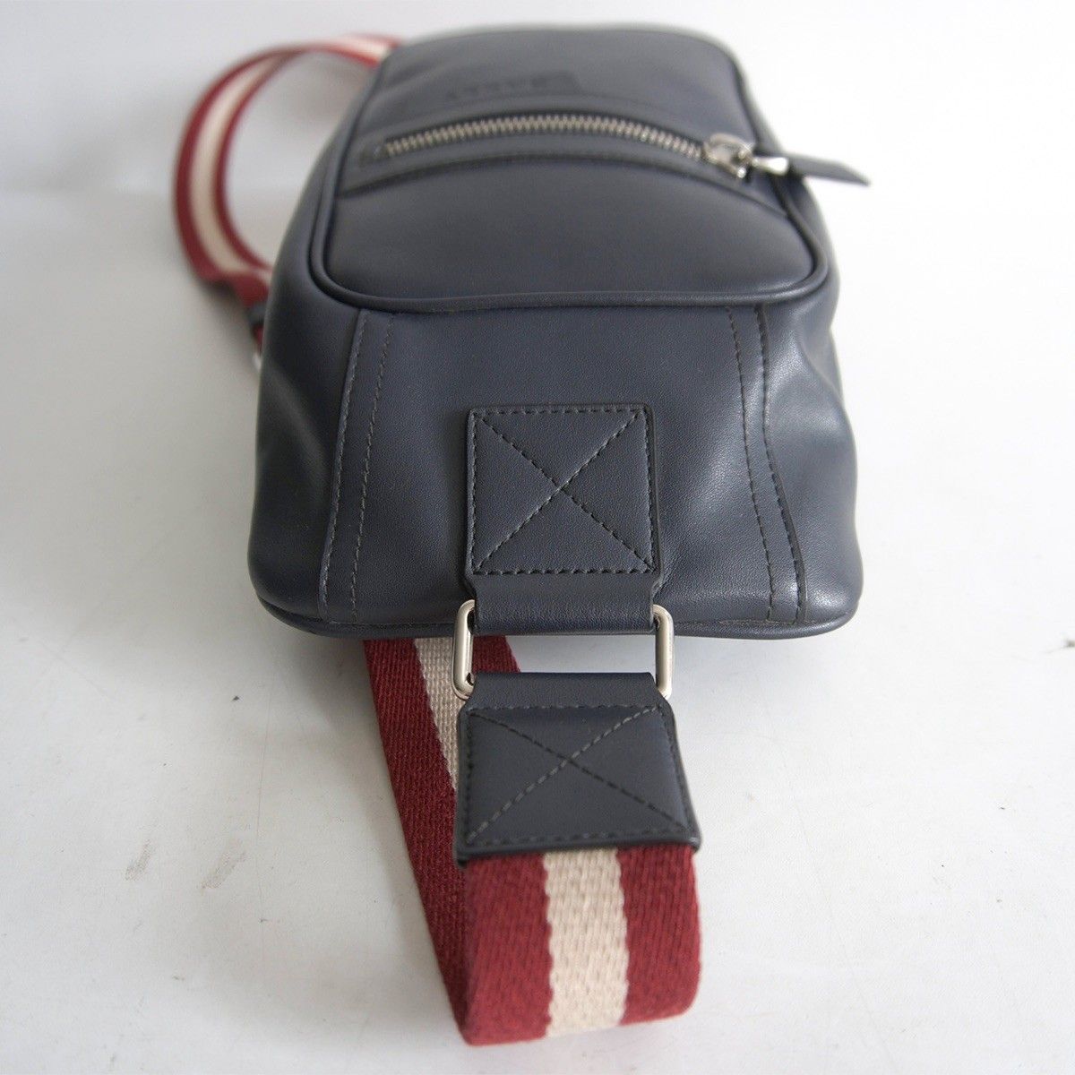 美品】BALLY 【レザー ボディバッグ】ネイビー トレインスポッティング