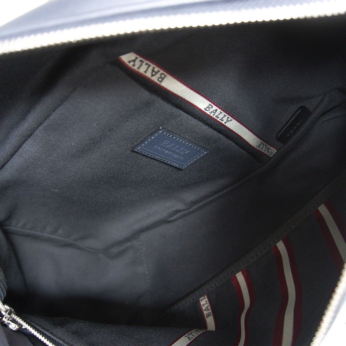 美品】BALLY 【レザー ボディバッグ】ネイビー トレインスポッティング