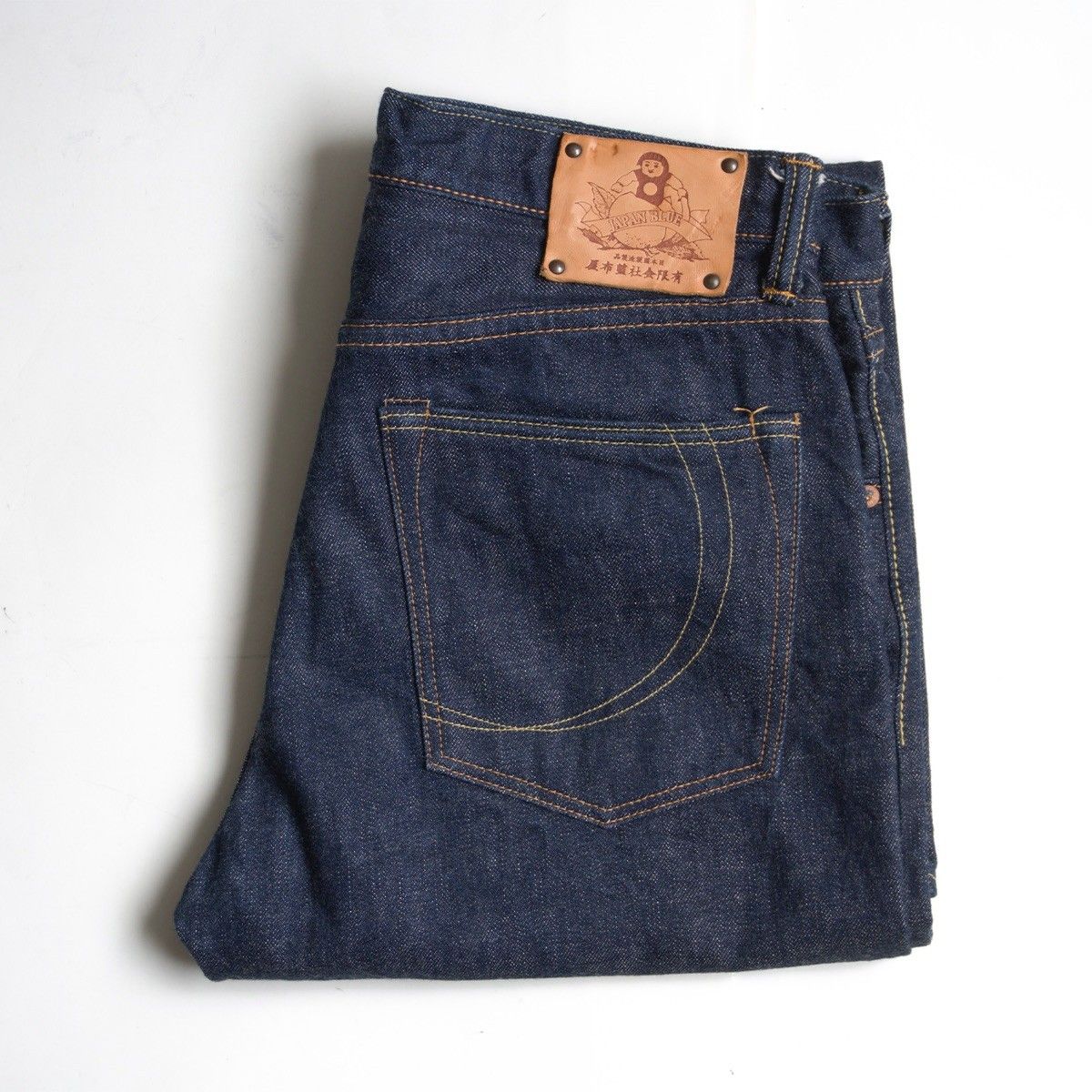 【美品】 桃太郎ジーンズ【銅丹レーベル ストレート】デニムパンツ W32 MOMOTARO JEANS s2606012