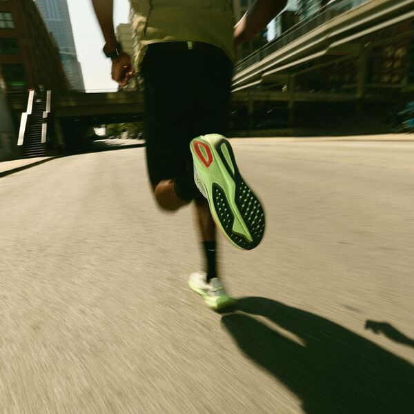 ホカオネオネ メンズ シューズ スニーカー HOKA Mens Mach 7 Running Shoes FrostNeon Yuzu