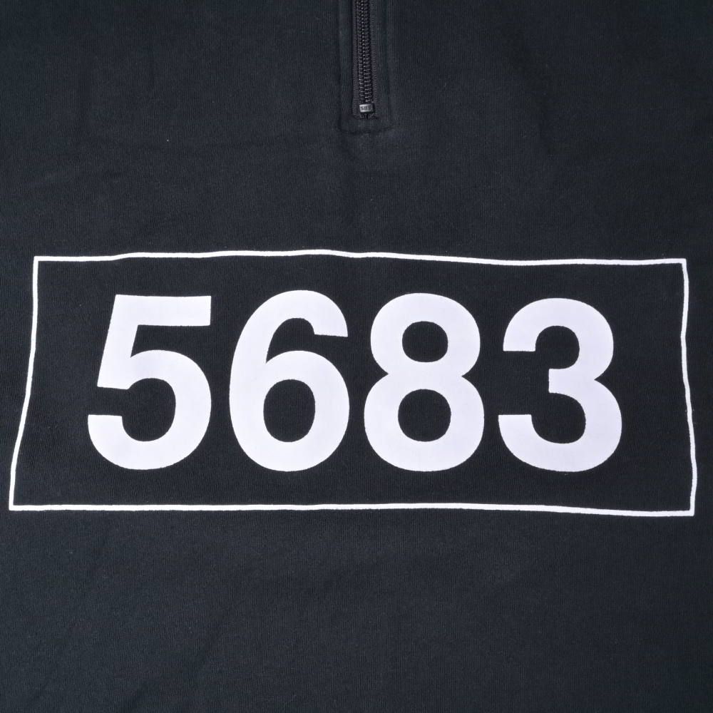 hummel × WILLY CHAVARRIA ハーフジップ プリント スウェット hummel × WILLY CHAVARRIA ハーフジップ プリント スウェット