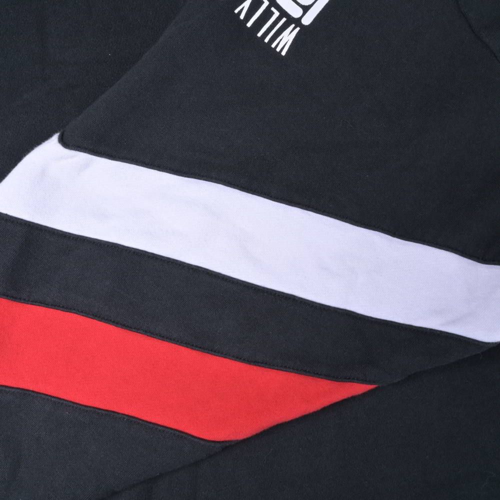 hummel × WILLY CHAVARRIA ハーフジップ プリント スウェット hummel × WILLY CHAVARRIA ハーフジップ プリント スウェット