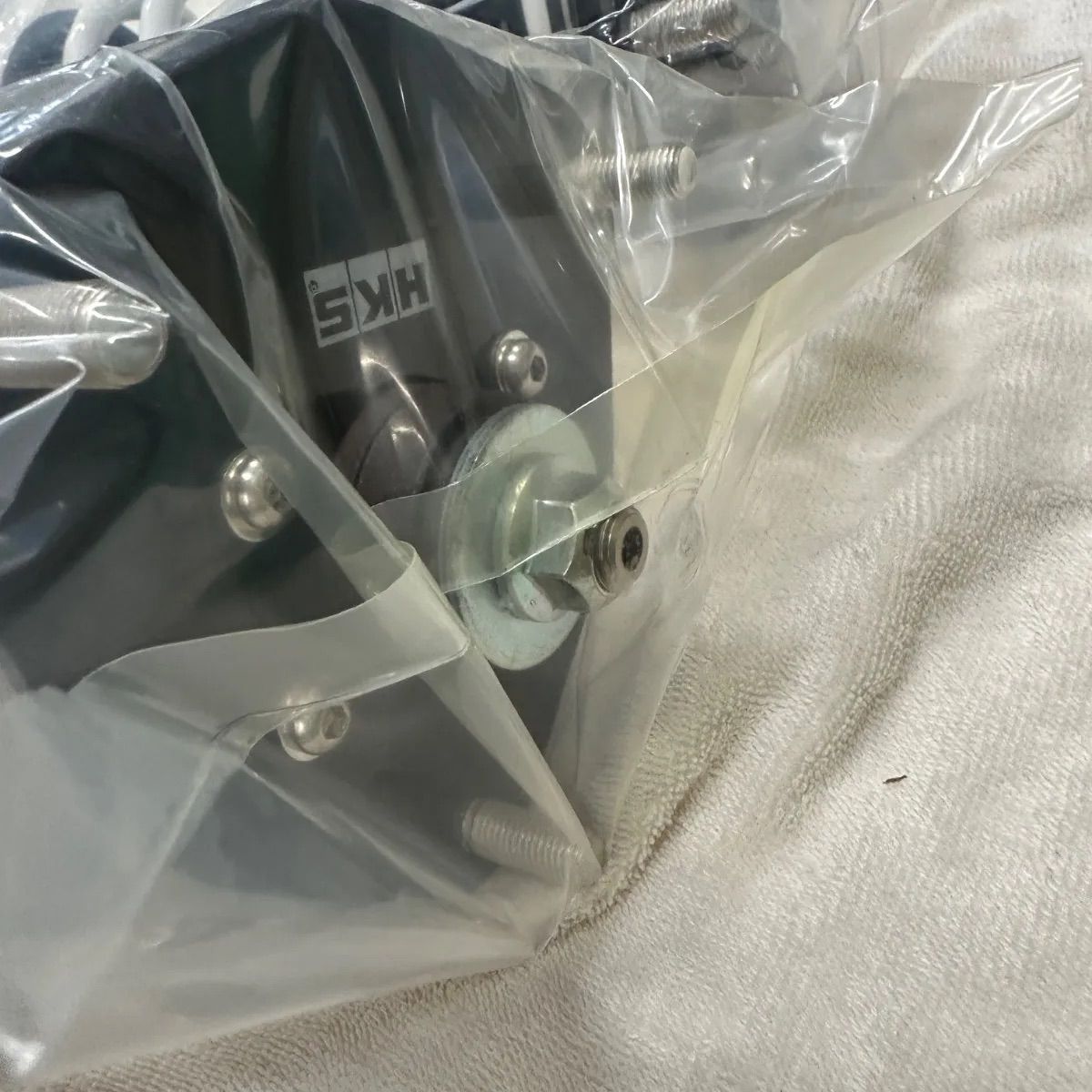 新品未開封　車高調 HKS SスタイルL 80130-AT209(ノア・ヴォクシー・エスクァイア)フロント2本