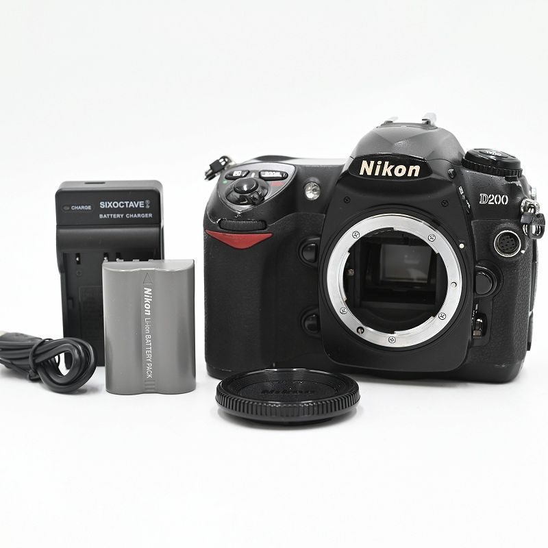 Nikon ニコン D200 一眼レフデジタルカメラ ボディ デジタル一眼レフカメラ 【中古】