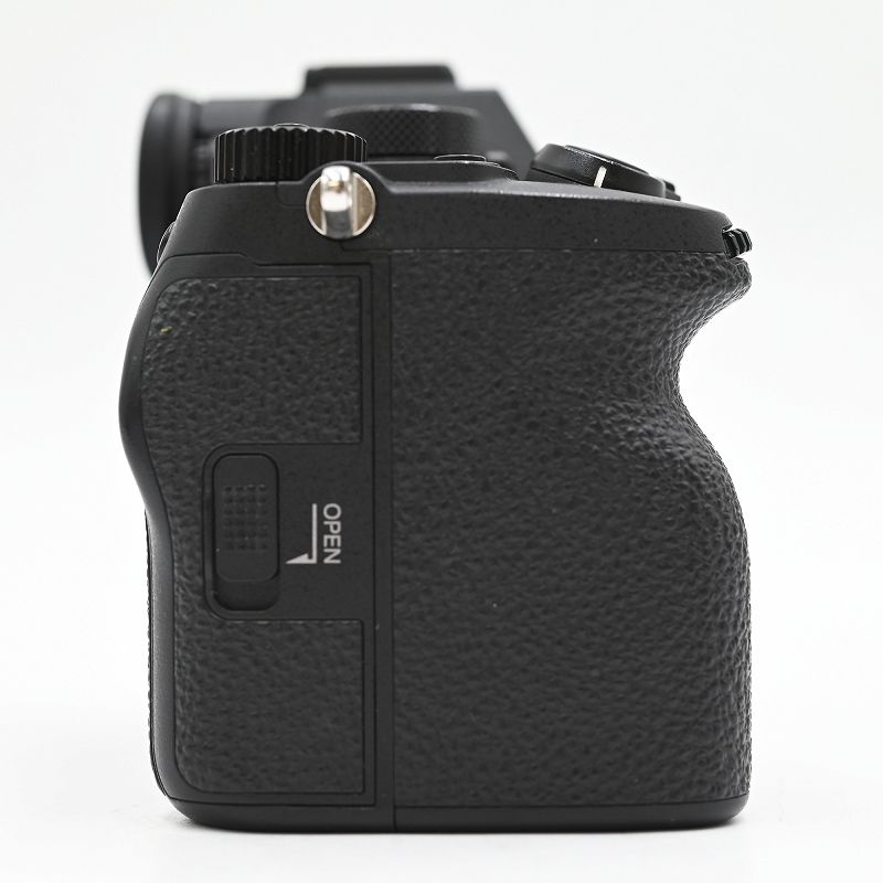 SONY α7 IV ILCE-7M4 ミラーレス ボディ (シャッター13711枚)(35言語) ミラーレス一眼レフカメラ 【中古】 SONY α7 IV ILCE-7M4 ミラーレス ボディ (シャッター13711枚)(35言語) ミラーレス一眼レフカメラ 【中古】