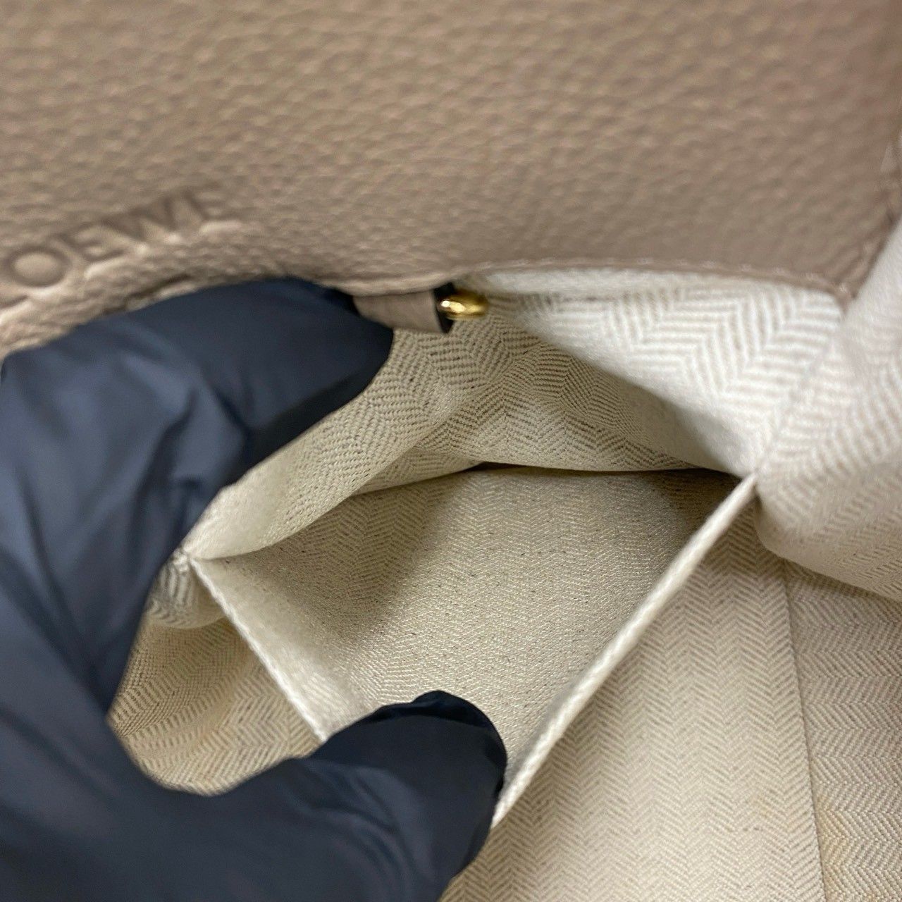 極 美品 袋付き LOEWE ロエベ ハンモック コンパクト アナグラム ロゴ 