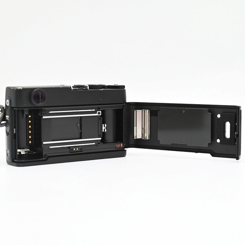 KONICA コニカ HEXAR RF 35mmレンジファインダーフィルムカメラボディ ブラック フィルムカメラ 【中古】