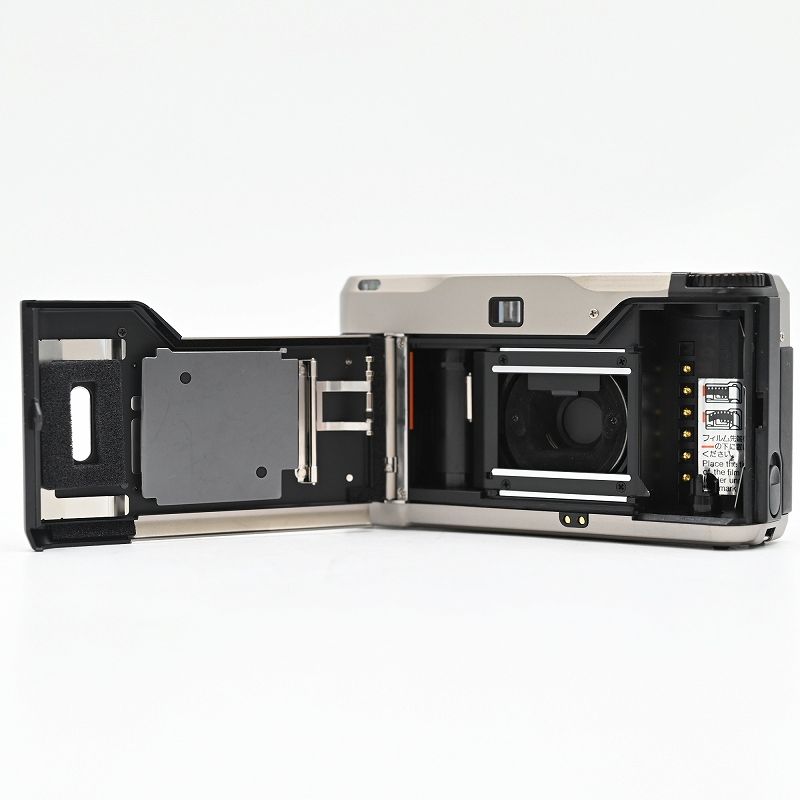 Contax コンタックス T2 チタンシルバー フィルムカメラ 【中古】 Contax コンタックス T2 チタンシルバー フィルムカメラ 【中古】