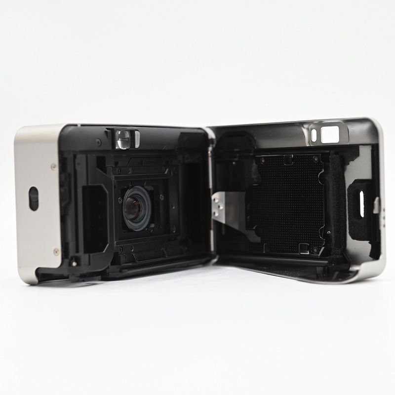 Fujifilm CARDIA MINI TIARA ZOOM Point & Shoot Film Camera JAPAN フィルムカメラ 【中古】