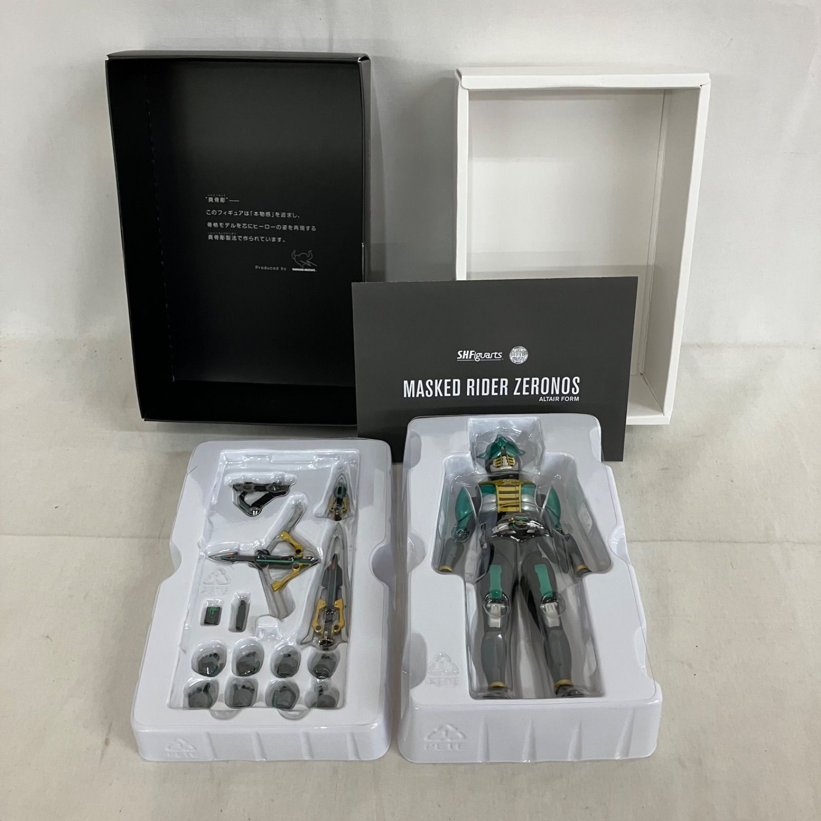中古 仮面ライダー ゼロノス アルタイルフォーム 真骨彫製法 S.H.Figuarts フィギュア SF6638 c098