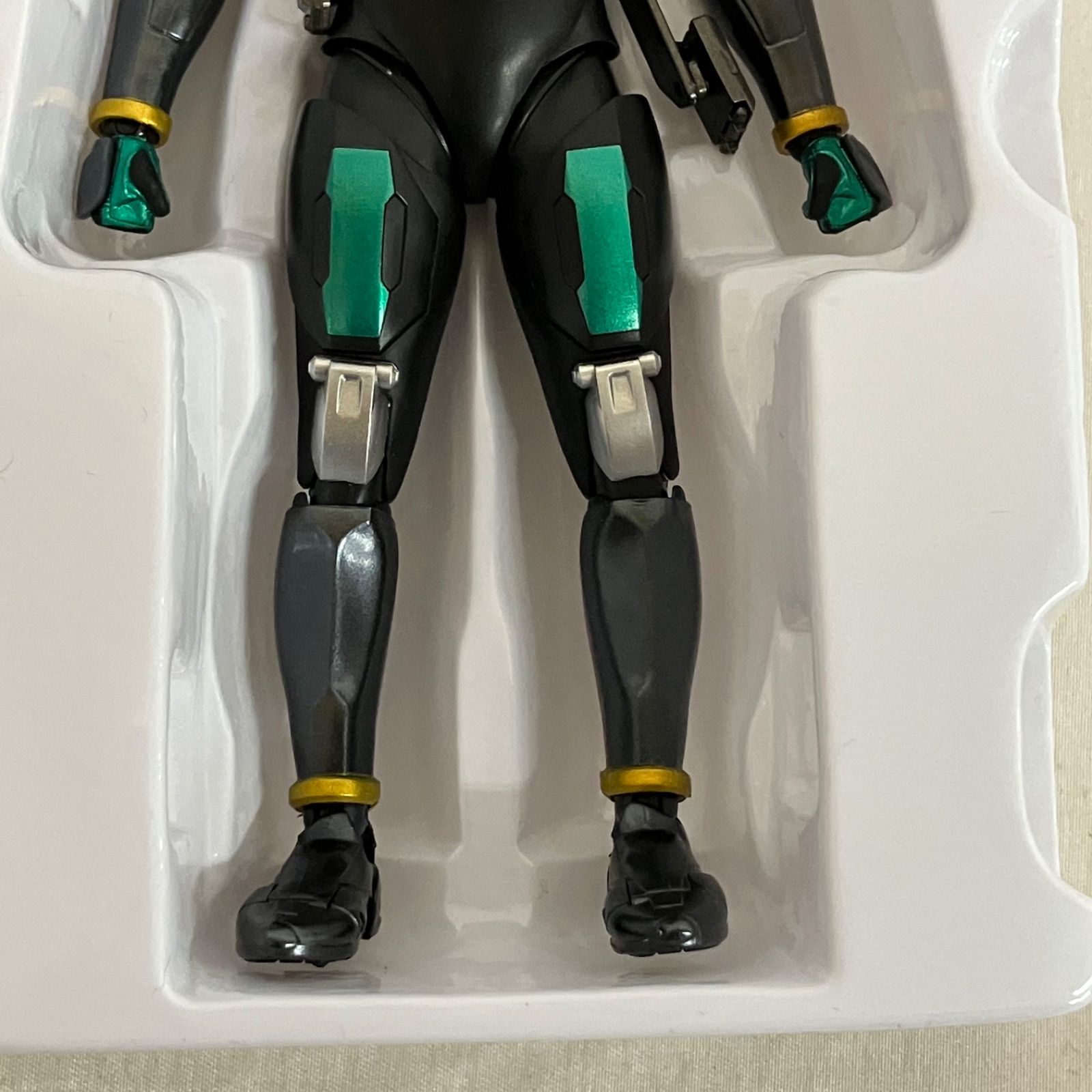中古 仮面ライダー ゼロノス アルタイルフォーム 真骨彫製法 S.H.Figuarts フィギュア SF6638 c098