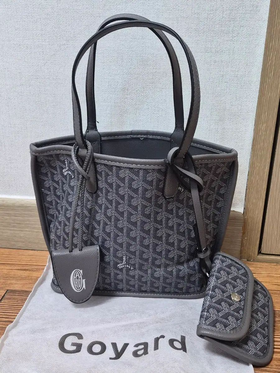 スモールショルダーバッグ グレー 9,232円