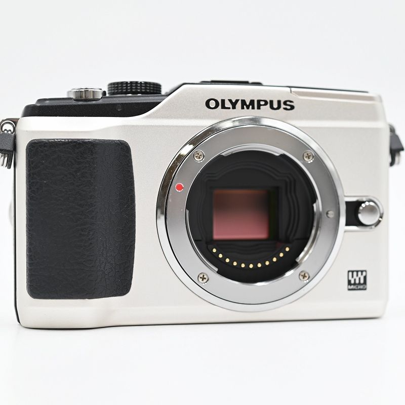 OLYMPUS オリンパス PEN E-PL2 M.ZUIKO DIGITAL 14-42mm F3.5-5.6 (ショット数2678枚) ミラーレス一眼レフカメラ 【中古】