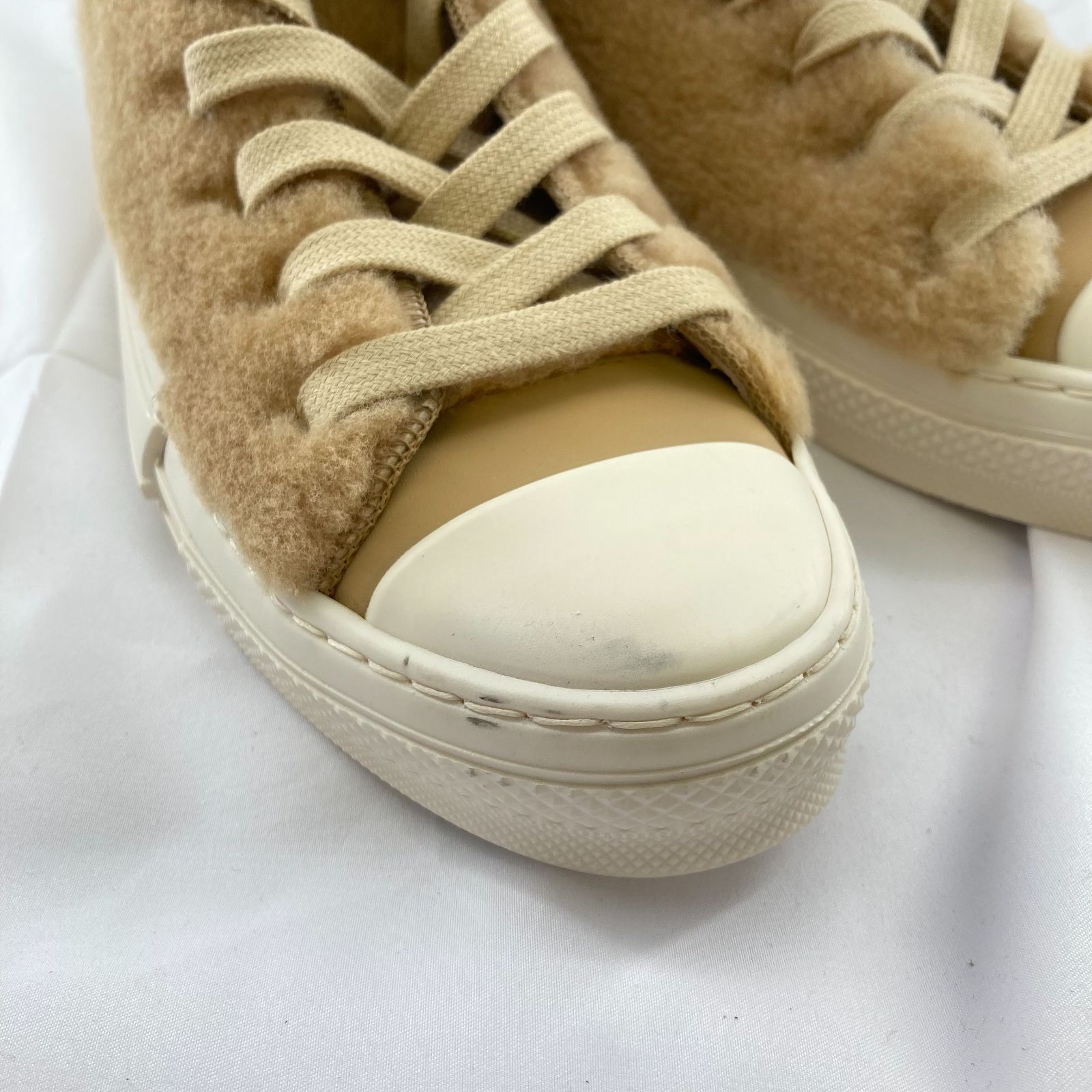 Christian Dior(クリスチャン・ディオール）DIOR×ERL B23 ボア