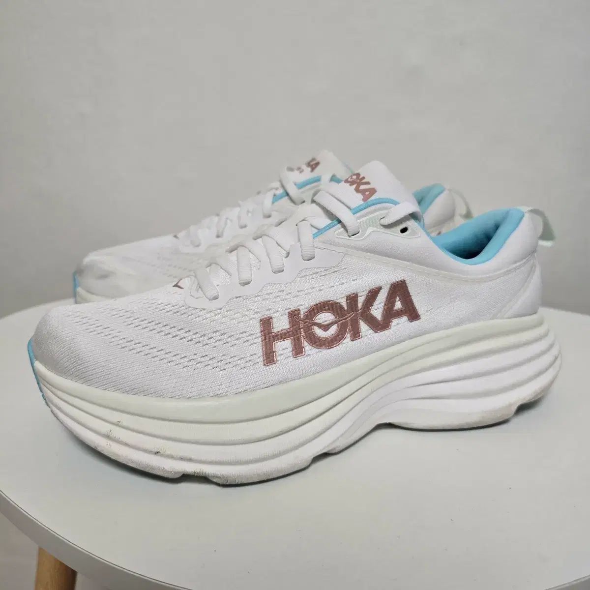HOKA ONE ONE(ホカオネオネ) 白 スニーカー 240
