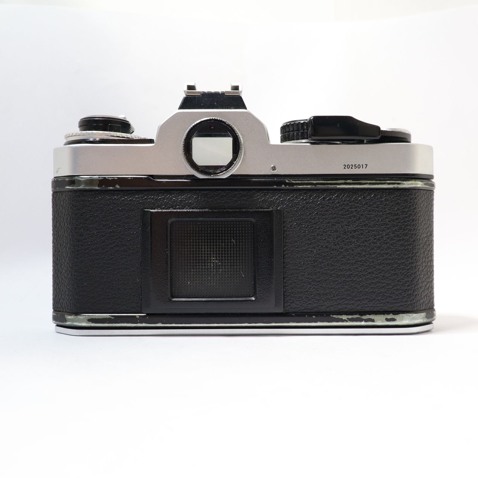 Nikon FE2 ボディ シャッター全速OK フィルムカメラ 一眼レフ マニュアルカメラ Nikon FE2 ボディ シャッター全速OK フィルムカメラ 一眼レフ マニュアルカメラ