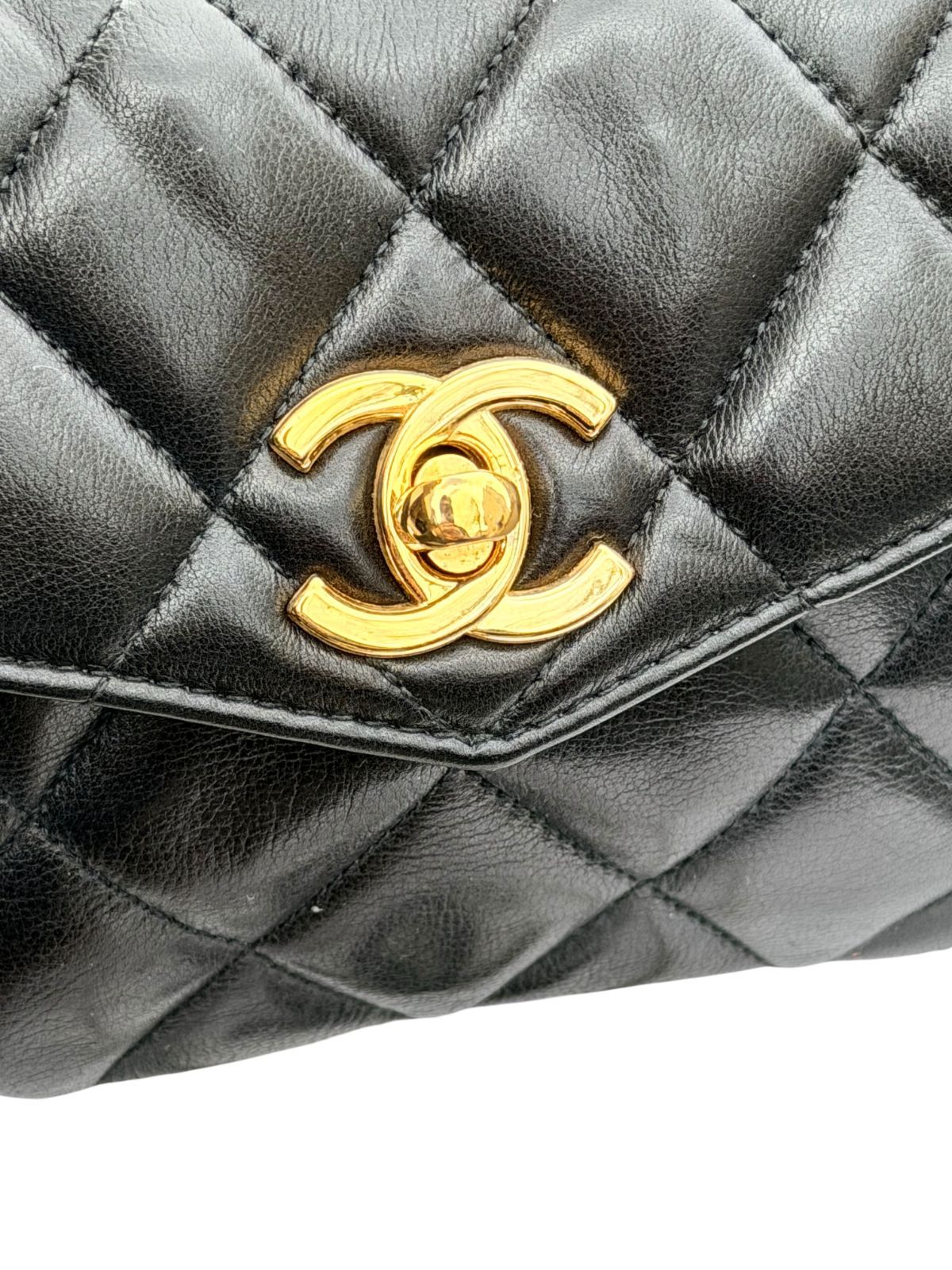 超美品◆本物シャネルCHANELヴィンテージVintageマトラッセターンロックココマークCCゴールド金具ウエストバッグポーチボディバッグ黒金ラムスキン