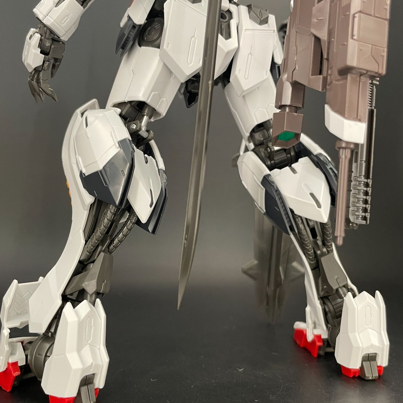 中古品] MG ガンダムバルバトス 【公式通販】