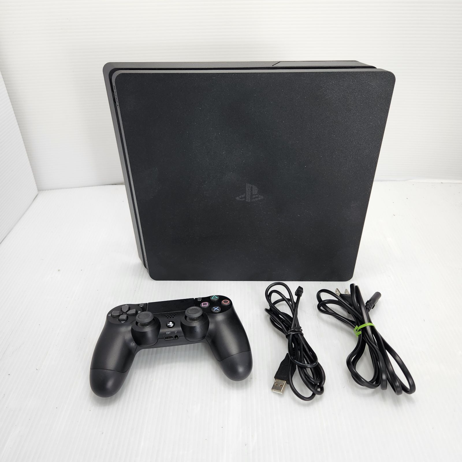 PlayStation 4 本体　CUH-2200A
