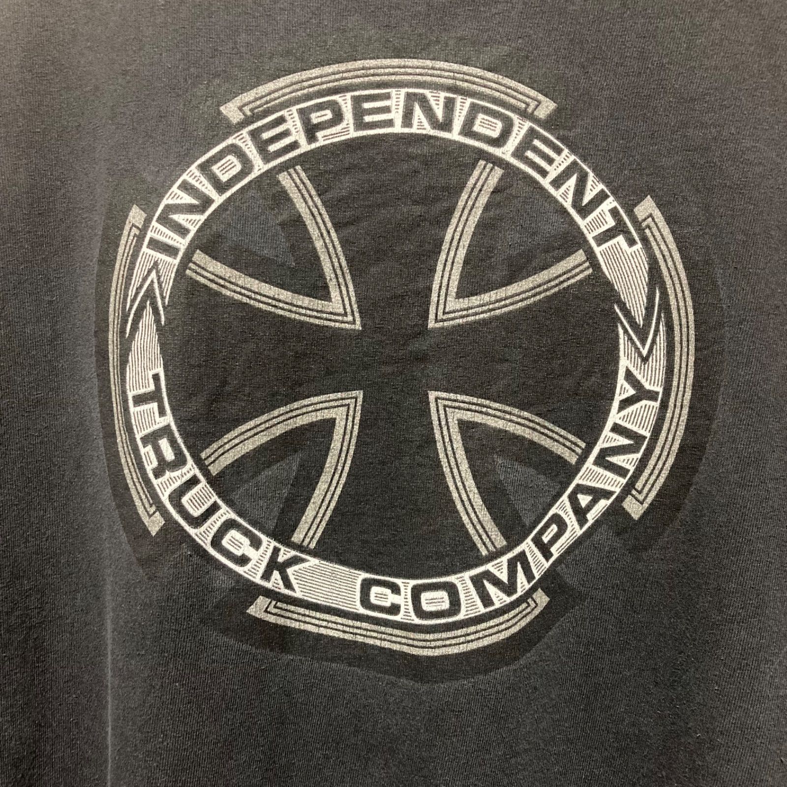 INDEPENDENT Tシャツ XL インディペンデント アイアンクロス