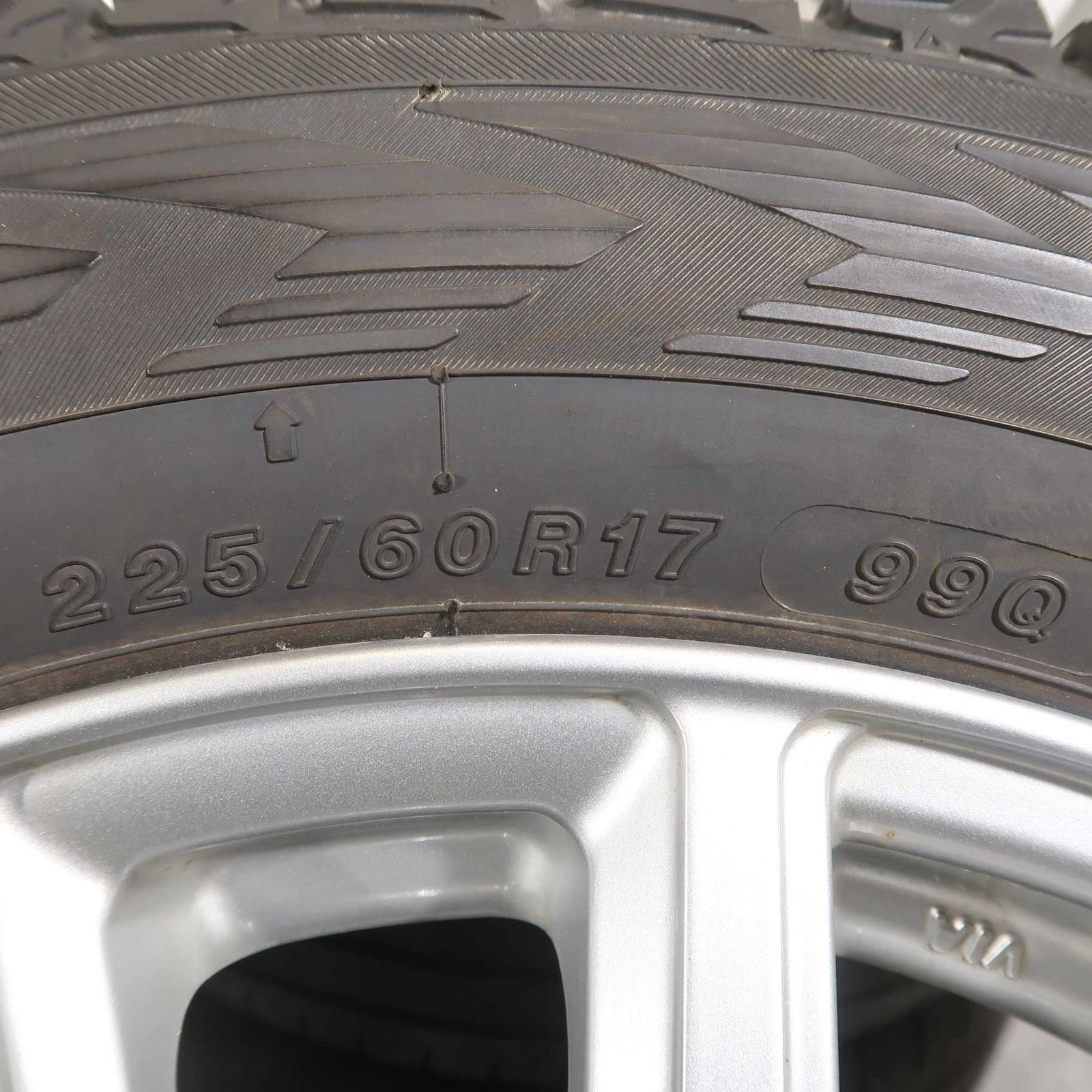 アルファード ヴェルファイア 30系 等 4本 社外 17インチ 7J +38 5H 