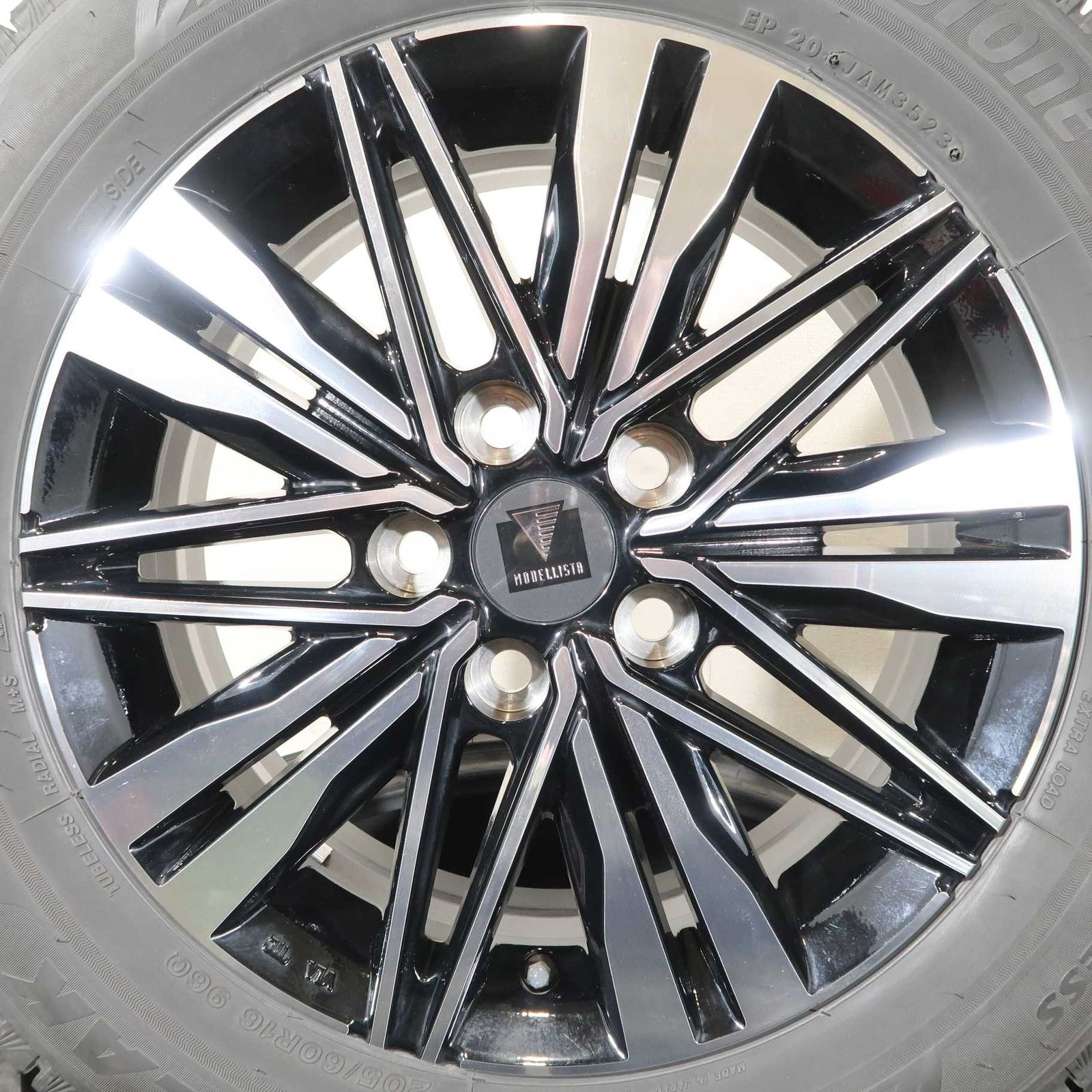 タイヤホイール ホイル 16インチ モデリスタ MODELLISTA 送料込！ 4本 モデリスタ トリニタス 16インチ 6J +40 5H 114.3 スタッドレス