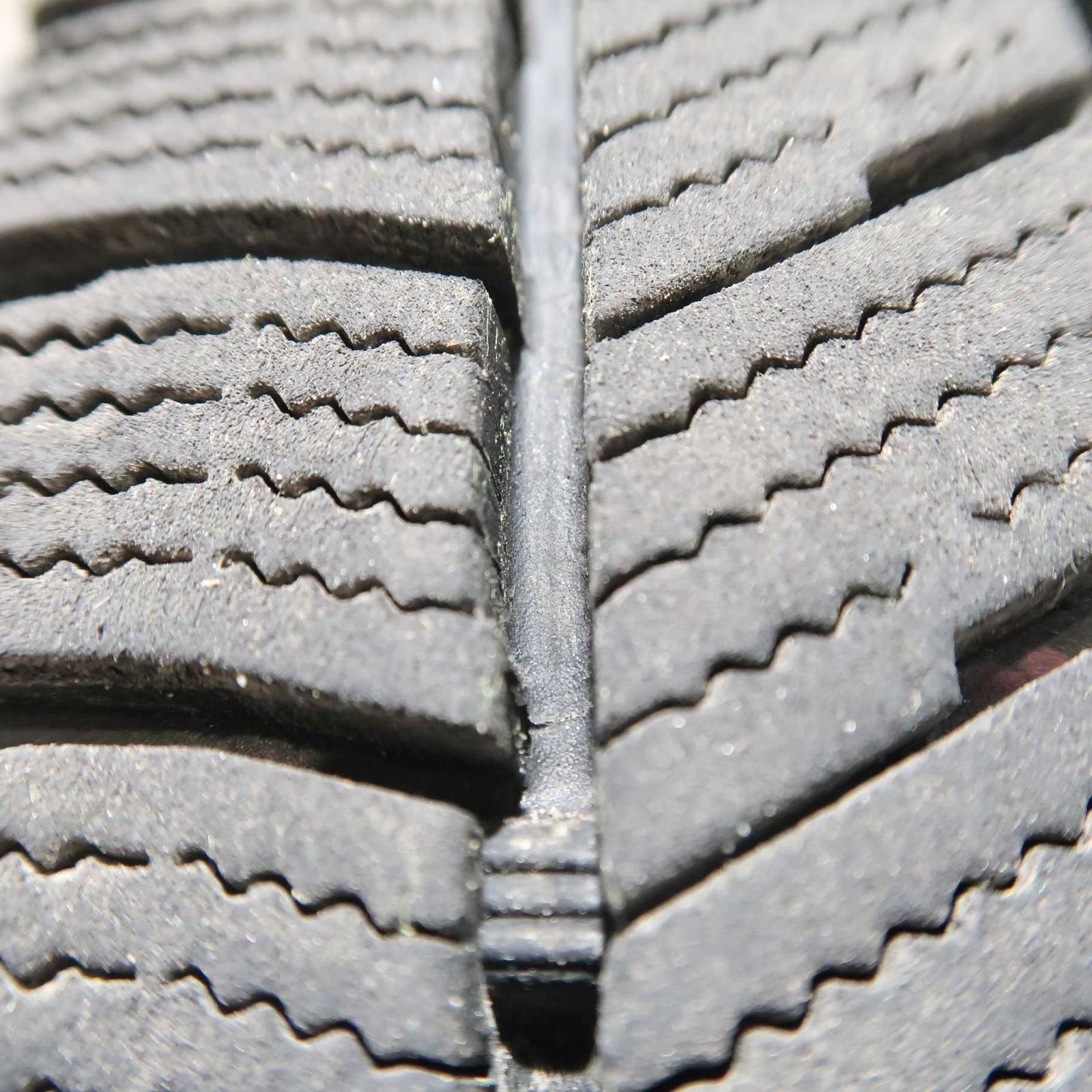 ②185/60R15 BS ＶＲＸ3 2024年製　フィット等 ホンダ フィット シャトル グレイス 等 4本 社外 15インチ 5.5J +50 4H