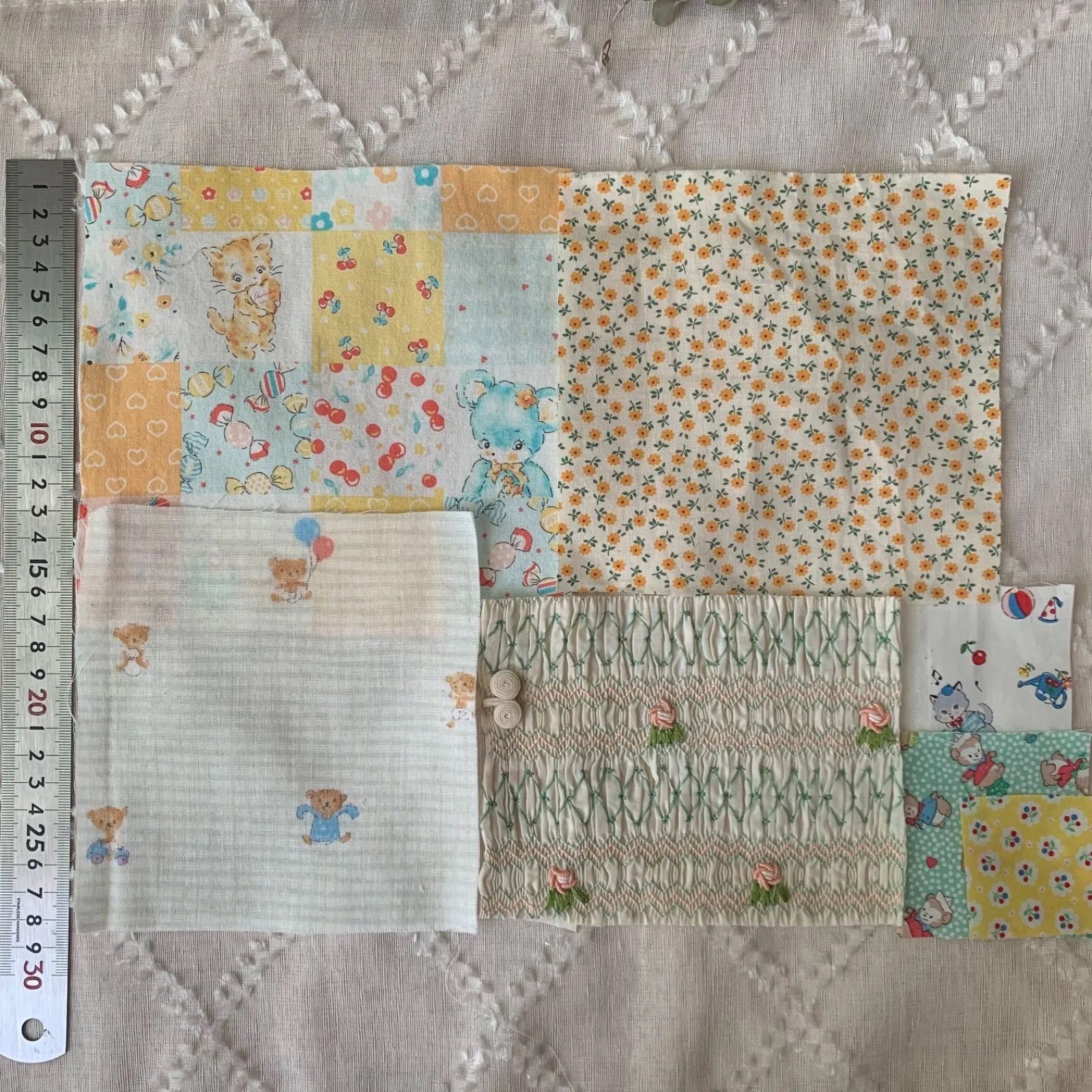 ヴィンテージ 手刺繍ドイリー レース 海外紙モノ・ファブリックセット